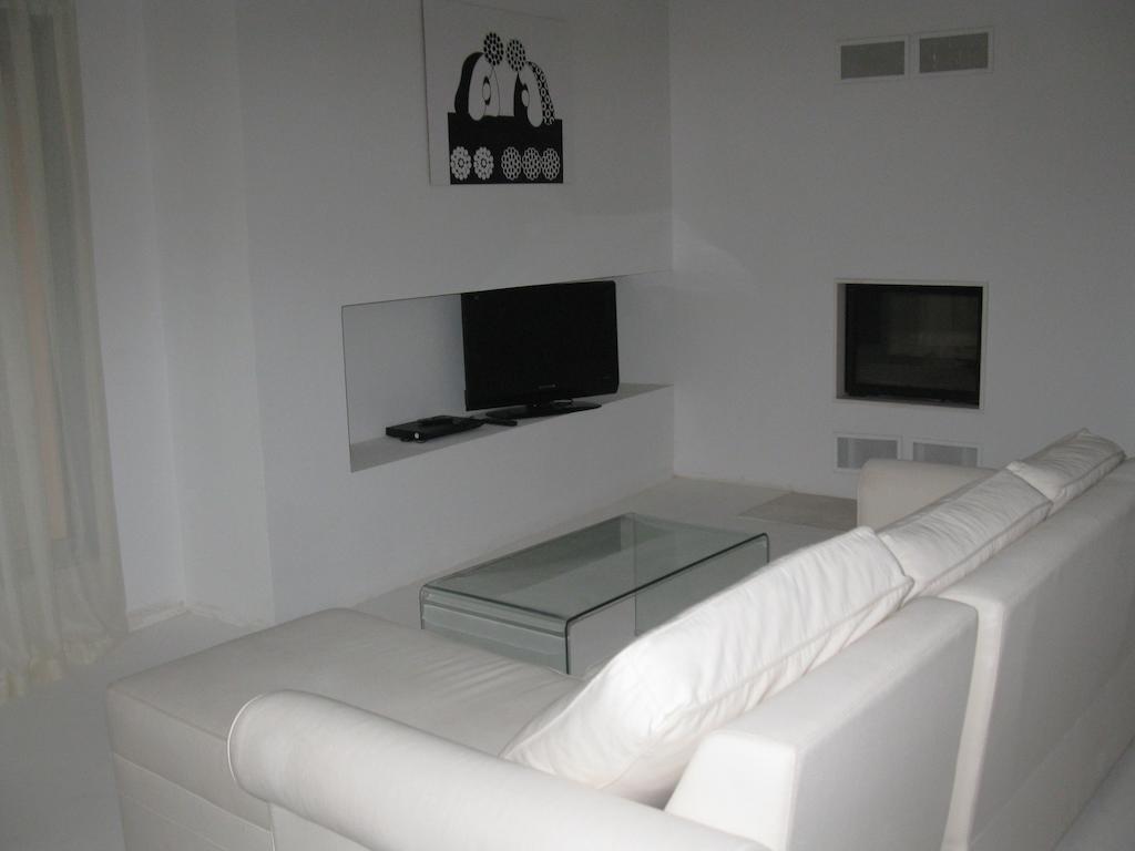 Family Hotel The Body Batak Room photo